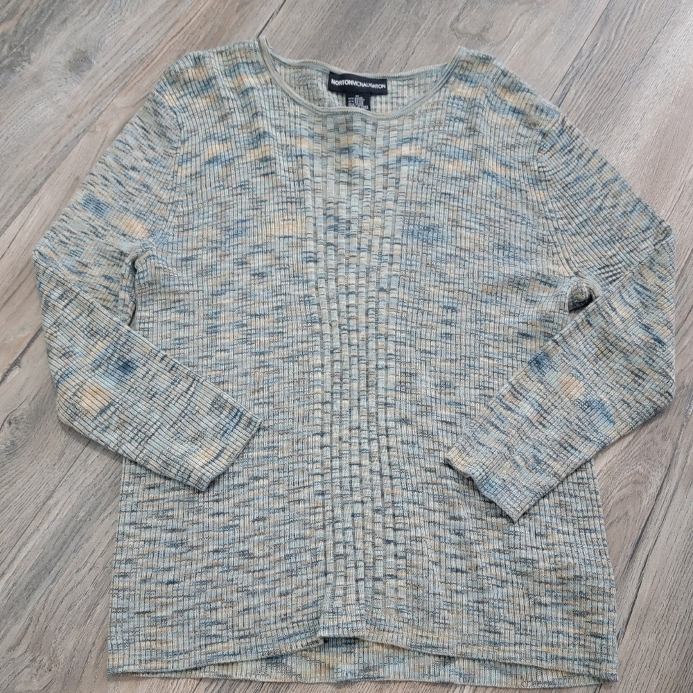 Norton McNaughton Top, size M, NWT